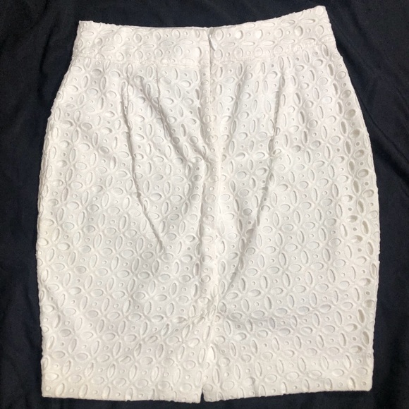 LOFT white pencil skirt! - Picture 2 of 4